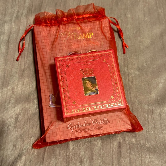 Disney Makeup Bundle - Picture 4 of 12